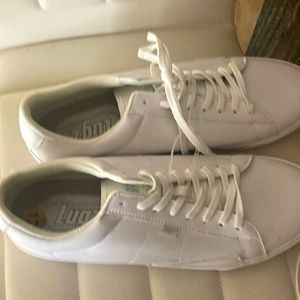 Lugz shoe brand white shoes never worn